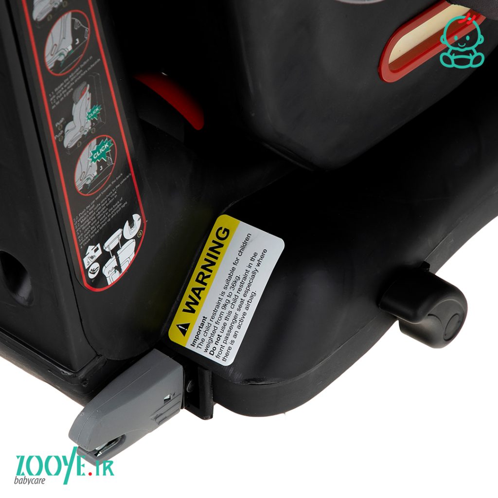 صندلی خودرو کودک ایزوفیکس دار زویه مدل Z213-8 در کنارههای خود از فوم و پارچههای زیادی تشکیل شده تا از سرو شانه کودک محافظ کند.
